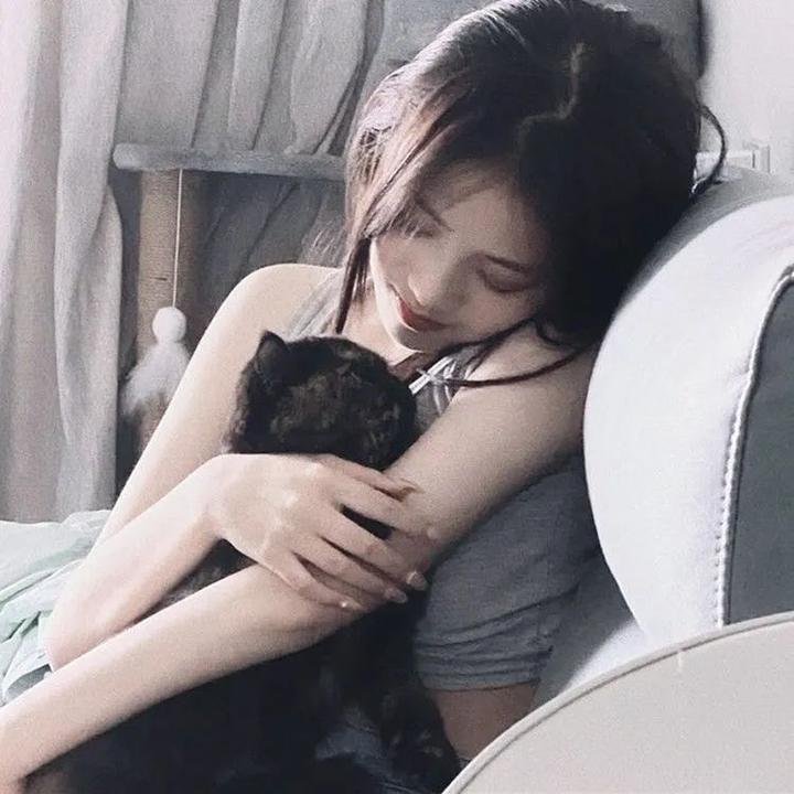 女他
